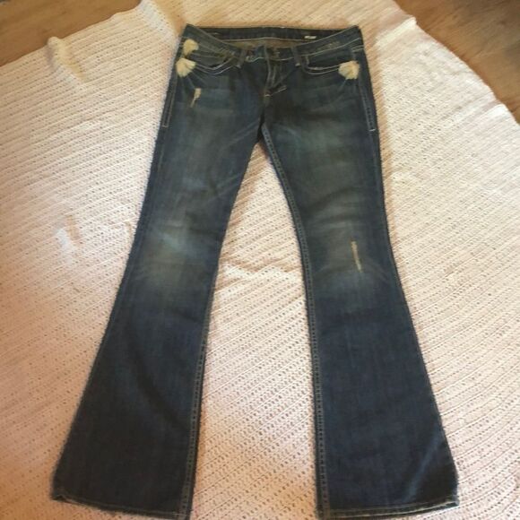 William Rast Belle flared with flap jeans 28X 33. - Picture 4 of 8